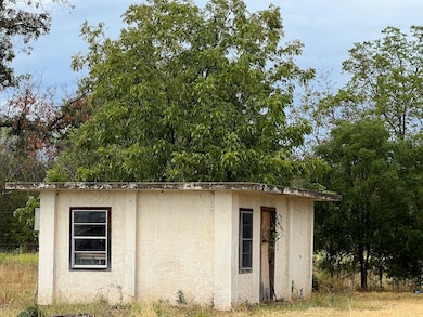 101 Bickenbach Ave, Mason, TX 76856 - photo 3