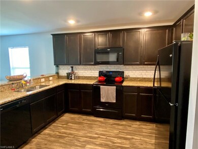 806 Lystra Ave, Fort Myers, FL 33913 - photo 5