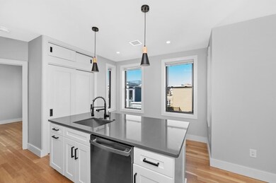 18 Pearl St unit 3, Boston, MA 02129 - photo 2