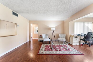 524 Shady Pine Way unit B2, Greenacres, FL 33415 - photo 3