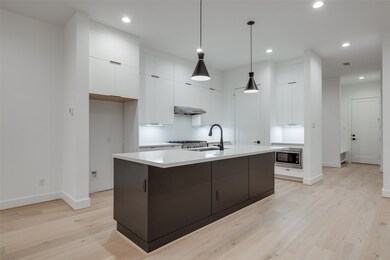 2123 Elmen St, Houston, TX 77019 - photo 2