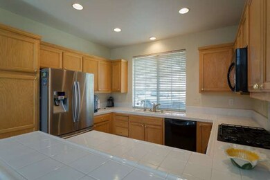 2171 Pettigrew Dr, San Jose, CA 95148 - photo 7