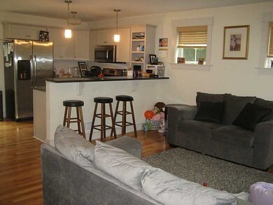 12 Park Ave unit 4, Narragansett, RI 02882 - photo 2