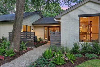 13319 Westport Ln, Houston, TX 77079 - photo 2