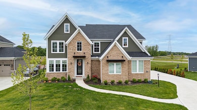 Welcome to 2733 Sycamore Trace