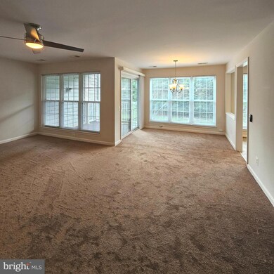 9250 Cardinal Forest Ln unit 201, Lorton, VA 22079 - photo 6