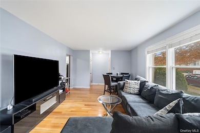 252-01 72nd Ave unit Lower, Bellerose, NY 11426 - photo 7