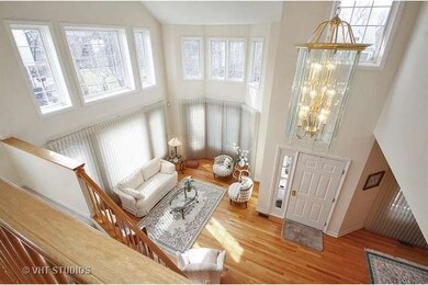 2723 Aspen Ct, Glenview, IL 60026 - photo 3