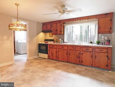 926 Bent Rd, Hatfield, PA 19440 - photo 5