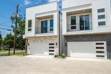 4511 Whitney Park Way, Houston, TX 77022 - photo 3