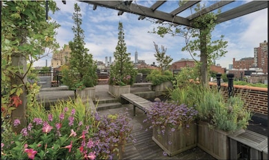 96 Perry St unit B-17B, New York, NY 10014 - photo 4