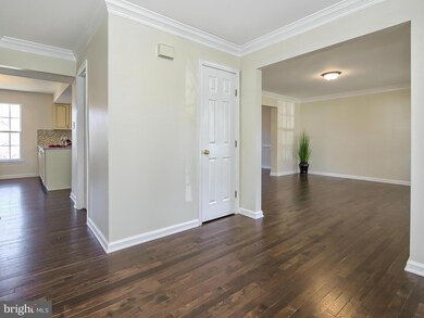 4 Seurat Ct, North Potomac, MD 20878 - photo 4