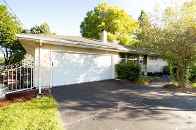 1728 Middle Rd, Bettendorf, IA 52722 - photo 2