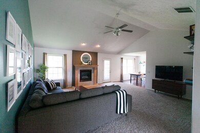 GlenOaksDrHouse_Realtor_027
