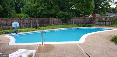 1306 Veronica Ln, Phoenixville, PA 19460 - photo 7