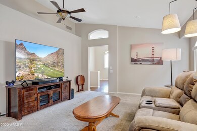 004_Living Room
