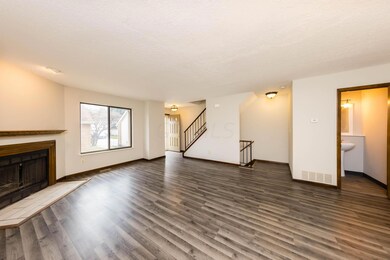 8413 Cliffthorne Way-06