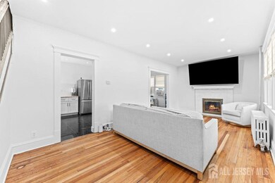 638 Linden Ave, Woodbridge, NJ 07095 - photo 4