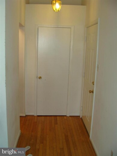 2610 Camelback Ln unit 12, Silver Spring, MD 20906 - photo 2
