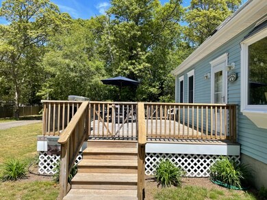 16 Front St, Oak Bluffs, MA 02557 - photo 2