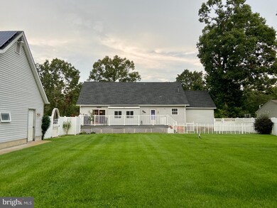 109 River Dr, Millville, NJ 08332 - photo 2