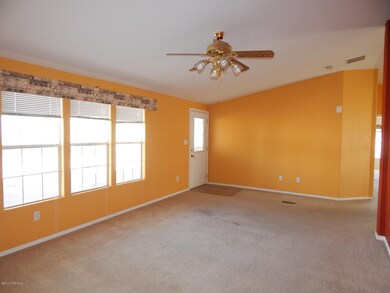 Entrance / Living Room