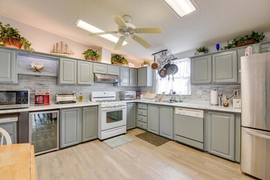 Beachy Kitchen