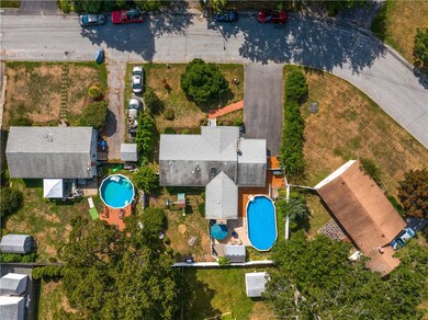 107 Hollow Tree Dr, Cranston, RI 02920 - photo 2