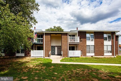 275 Green St unit 5E3, Beverly, NJ 08010 - photo 2