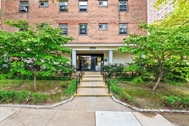 Queensview unit 2D, Astoria, NY 11106 - photo 2