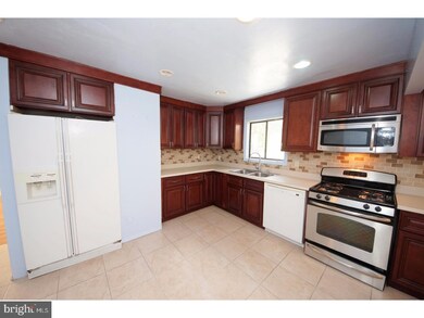 18 Pennington Rd, East Windsor, NJ 08520 - photo 4