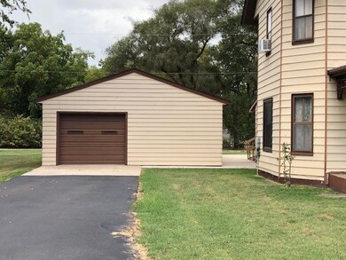 207 N Custer St, Delphos, KS 67436 - photo 5