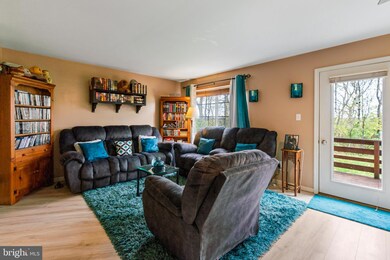 4005 Bradford Cir, Mount Joy, PA 17552 - photo 7