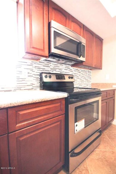 Kitchen - Range Wall