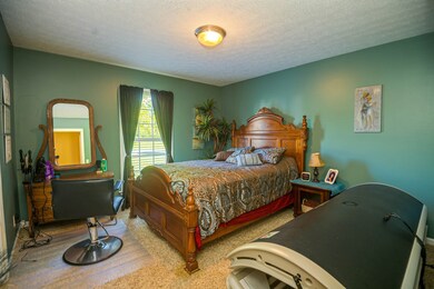 200 S Wood Ln, Shelbyville, TN 37160 - photo 4