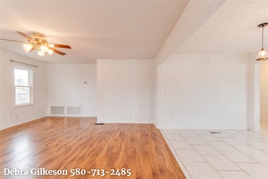 108 W F Ave, Cache, OK 73527 - photo 4