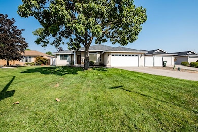 409 Montclair-2