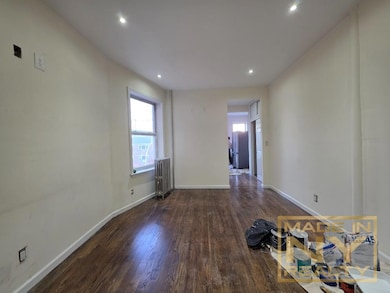 22-55 33rd St unit C8, Astoria, NY 11105 - photo 3