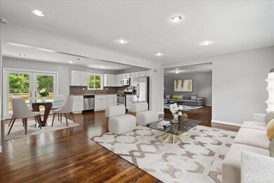 155 Pittenger Pond Rd, Freehold, NJ 07728 - photo 4