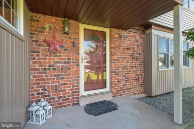 104 Sioux Rd, Doylestown, PA 18901 - photo 3