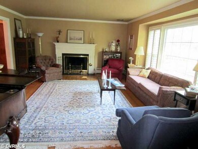 Living Room - Large and Bright with Picture Window