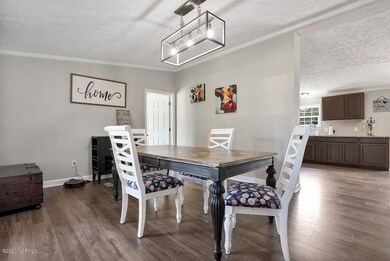 808EastBelairCourt-06
