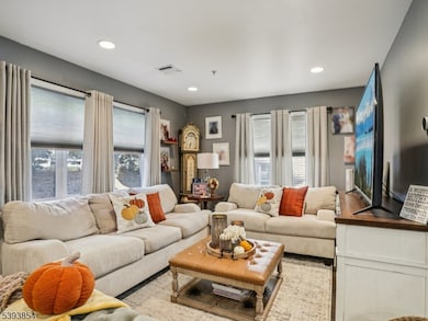 20 Mountain Ave unit 9, Paterson, NJ 07501 - photo 5