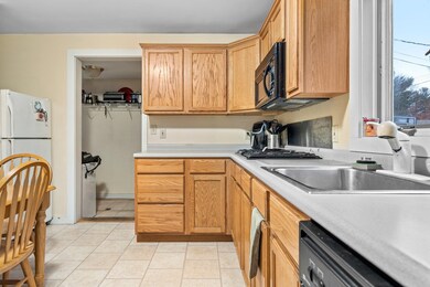 23 Booth St, Nashua, NH 03060 - photo 5