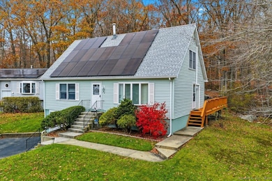 198 Dartmouth Dr, Mystic, CT 06355 - photo 3