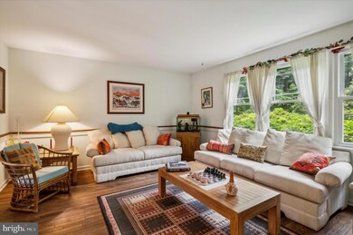 1062 Edgewood Chase, Glen Mills, PA 19342 - photo 4