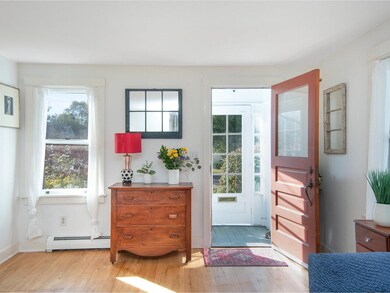 22 Proctor Ave, South Burlington, VT 05403 - photo 4