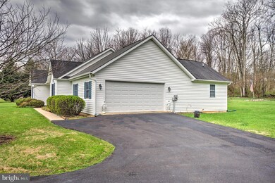 804 Doe Run Rd, Inwood, WV 25428 - photo 4