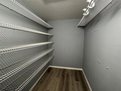 2082 Old Arbor Ct, Sarasota, FL 34232 - photo 7