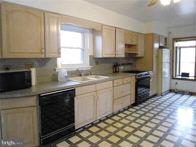 340 Cook Ave, Paulsboro, NJ 08066 - photo 7